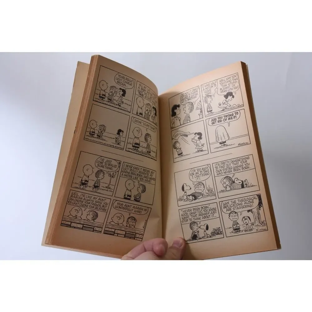 Go Fly A Kite, Charles And Schultz, Peanuts, Early Book, 1960 Vintage, Softcover